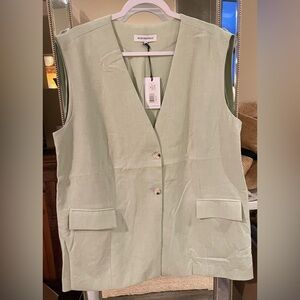 NWT Weworewhat light green vest, button front, pockets.